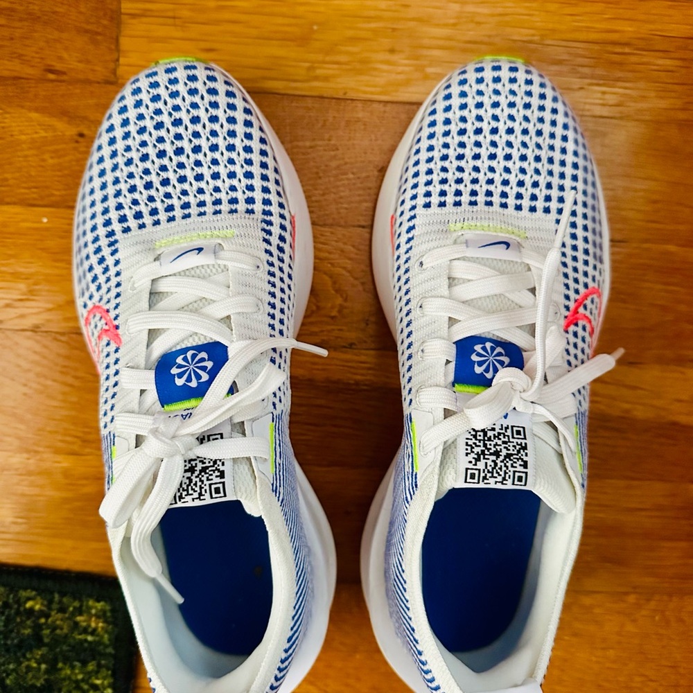 Nike White and Blue Mesh Sneakers with Pink Swoosh
